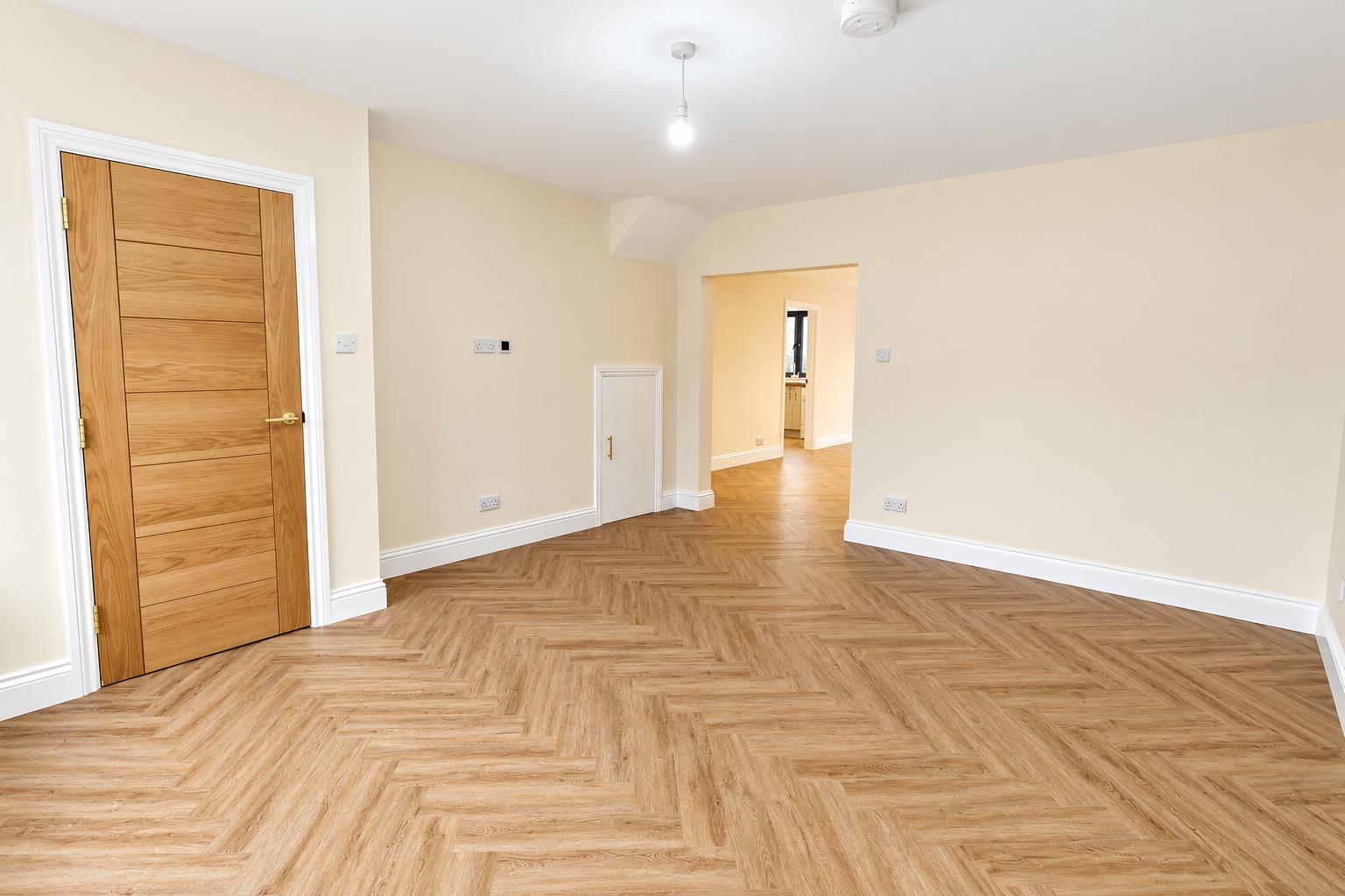 Ridge Road, Sutton